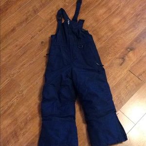 Boys snow bibs size 6